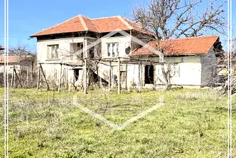 Къща във Велико Търново, с. Караисен