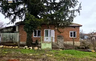 Къща в Добрич, с. Карапелит