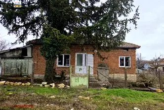 Къща в Добрич, с. Карапелит
