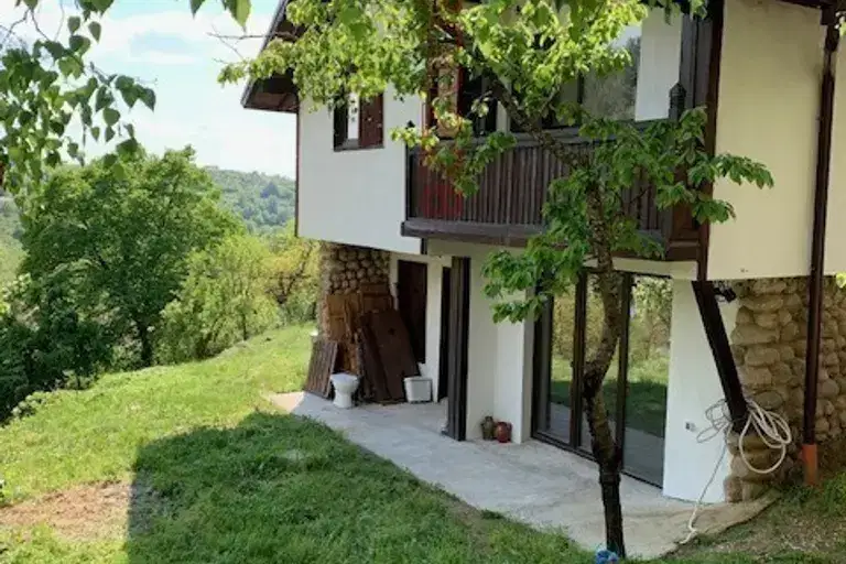 House in Oblast Pernik, Kladnica