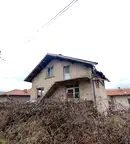 Къща в Перник, с. Кладница