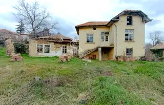 Къща във Велико Търново, с. Коевци