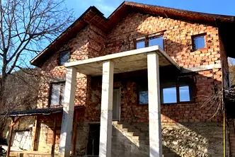 Къща в Габрово, с. Кормянско