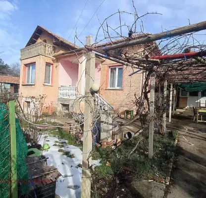 Photo 5 — House in Gabrovo, Kramolin