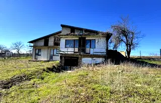 Къща в Русе, с. Красен