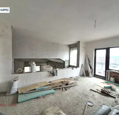 Снимка 4 — Къща с 5 спални и панорамна тераса в с. Красен, обл. Русе