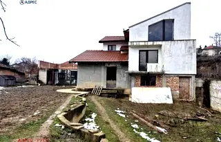 Къща в Русе, с. Красен