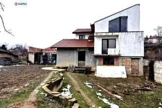 Къща в Русе, с. Красен