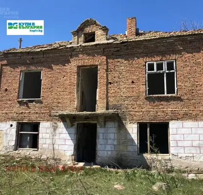 Снимка 2 — Двуетажна къща с 2 спални в с. Красен дол, област Шумен