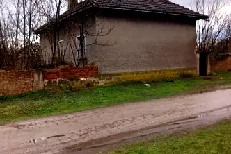 Къща във Враца, с. Крива бара