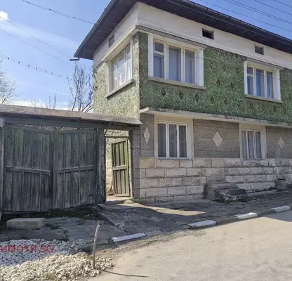 Снимка 2 — Къща в Русе, с. Кривня