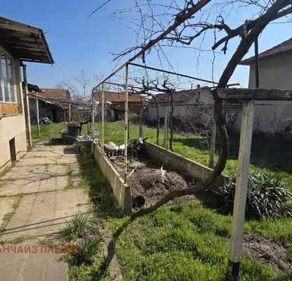 Photo 3 — House in Oblast Pleven, Krushovica