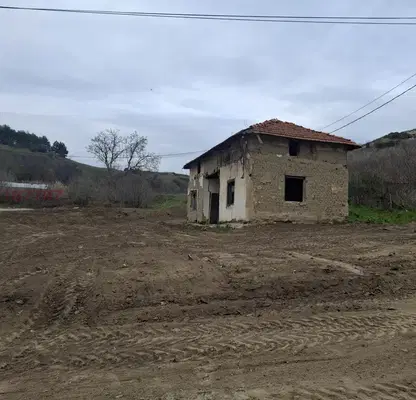 Снимка 4 — Къща с 2 стаи в с. Кулата, област Благоевград, с парцел