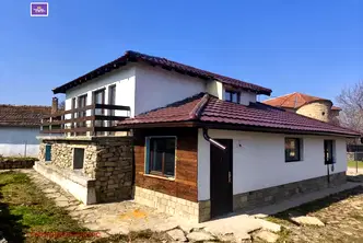 Къща във Велико Търново, с. Къпиново