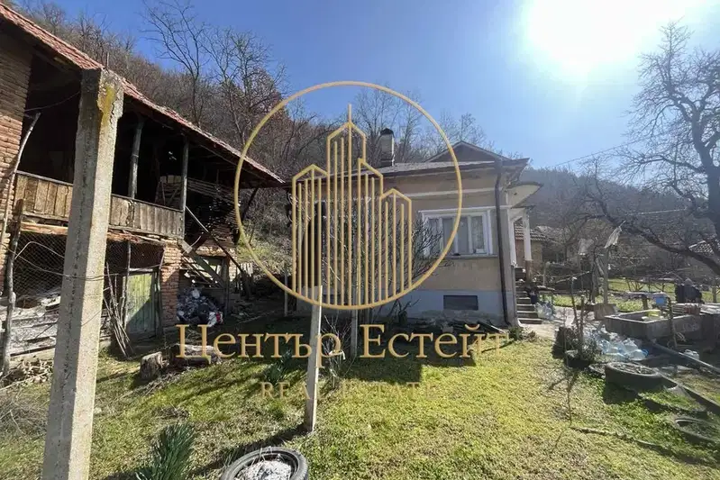 Къща в Плевен, с. Ласкар