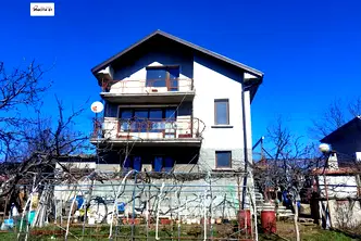 Къща в Габрово, с. Лесичарка