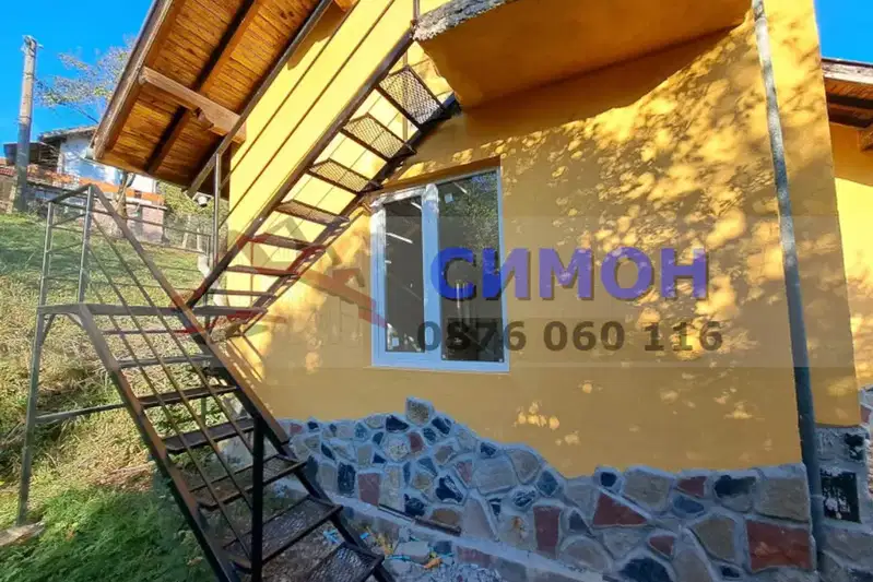 House in Oblast Lovech, Lesidren