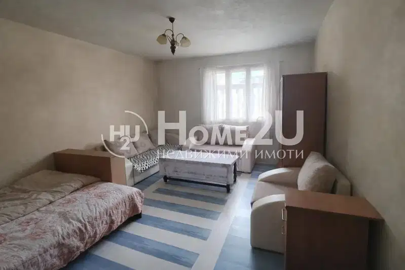 House in област София, Lesnovo