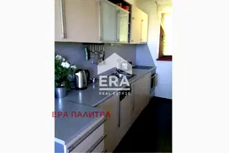 Къща в Бургас, с. Лозенец