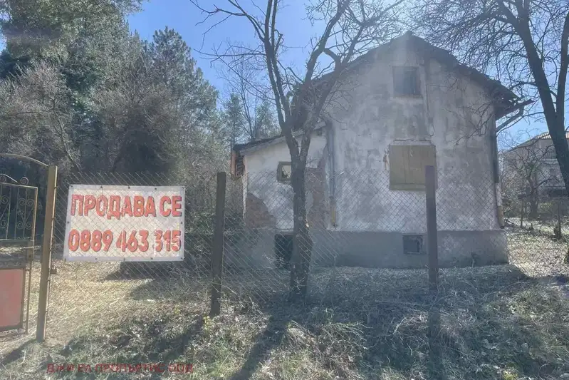 Къща в София, с. Луково