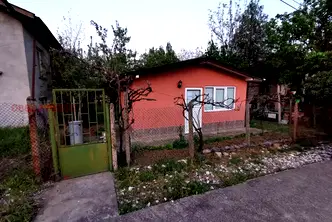 Къща във Враца, с. Лютиброд