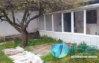 Къща в Шумен, с. Мадара