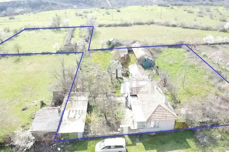 House in Oblast Varna, Manastir