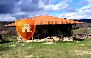 Къща във Велико Търново, с. Марян