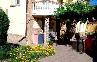 Къща в Бургас, с. Момина църква
