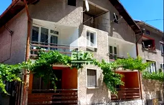 Къща в Пазарджик, с. Момина клисура