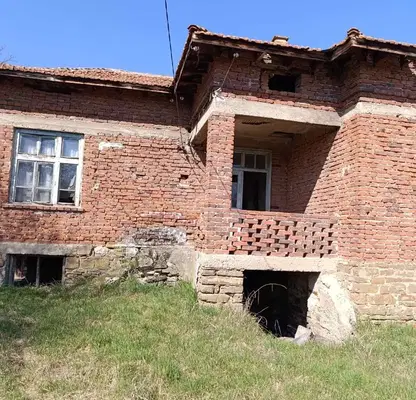 Снимка 2 — Къща в Перник, с. Негованци