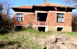 Къща в Перник, с. Негованци
