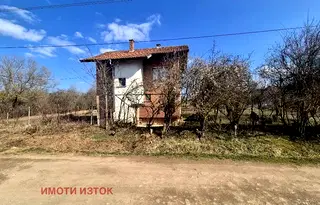 Къща в Перник, с. Ноевци