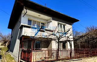 Къща във Велико Търново, с. Ново ище