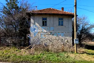 Къща във Велико Търново, с. Ново село