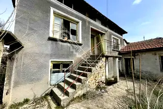 Къща във Велико Търново, с. Патреш