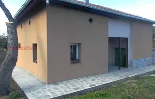 Къща във Велико Търново, с. Пчелище