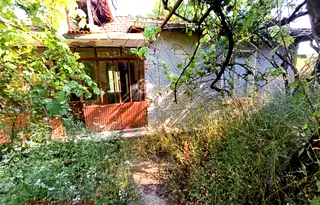 Къща във Велико Търново, с. Пчелище