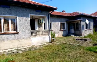 Къща в Габрово, с. Петко Славейков