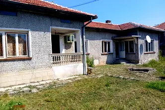 Къща в Габрово, с. Петко Славейков