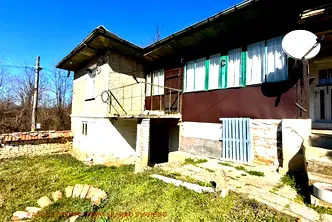 Къща във Велико Търново, с. Плаково