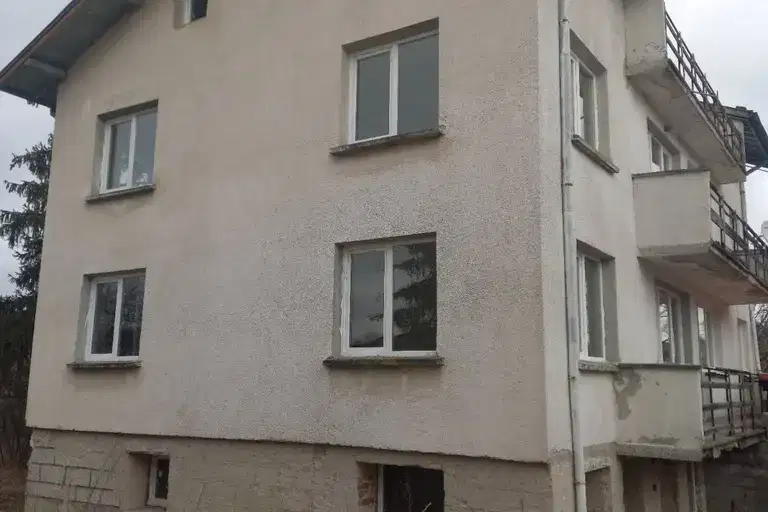 House in Plana