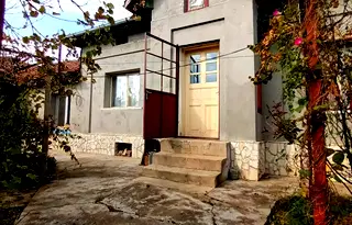 Къща във Велико Търново, с. Правда