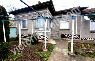 Къща във Велико Търново, с. Правда