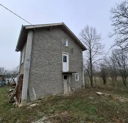 Снимка 4 — Къща в Перник, с. Прибой
