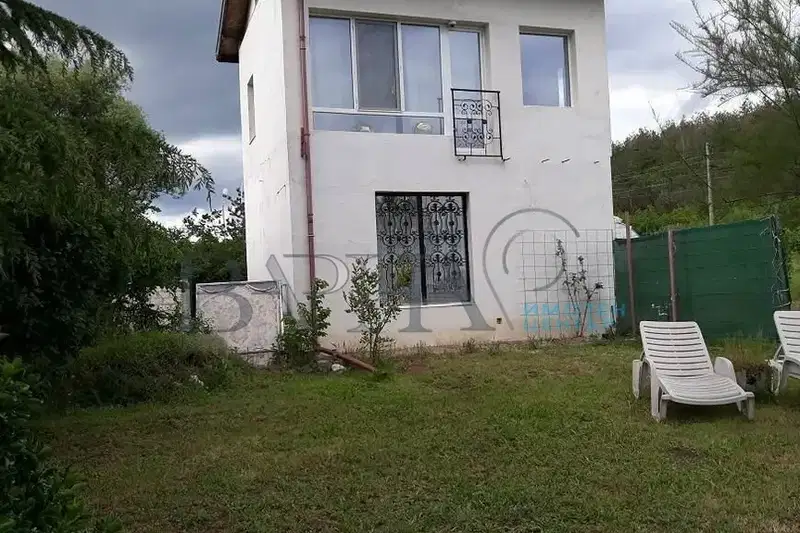 House in Oblast Varna, Pripek