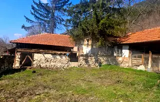Къща в София, с. Разлив