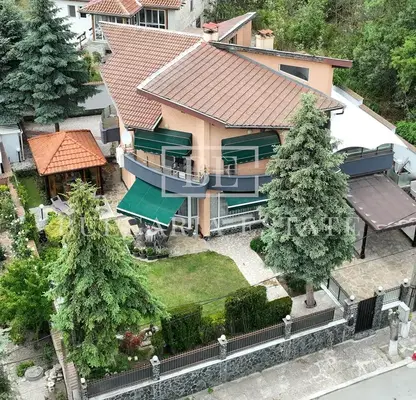 Photo 2 — House in Oblast Dobrich, Rogachevo
