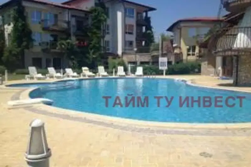 Къща с 3 стаи в с. Рогачево с веранда и охрана