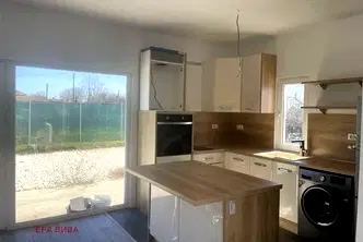 Къща в Добрич, с. Росеново